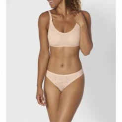 Triumph Culotte échancrée - Beige -Panache Soldes Magasin culotte echancree beige 3167296 4 1200x1200