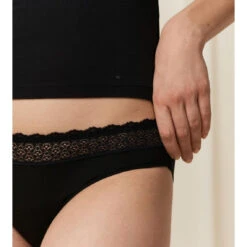 Triumph Lot De 2 Slips échancrés Noir -Panache Soldes Magasin lot de 2 slips echancres noir 3426022 4 1140x1140