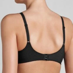 Triumph Soutien-Gorge Sans Armatures Noir -Panache Soldes Magasin soutien gorge sans armatures triumph amourette 300 noir 52179 1200x1200